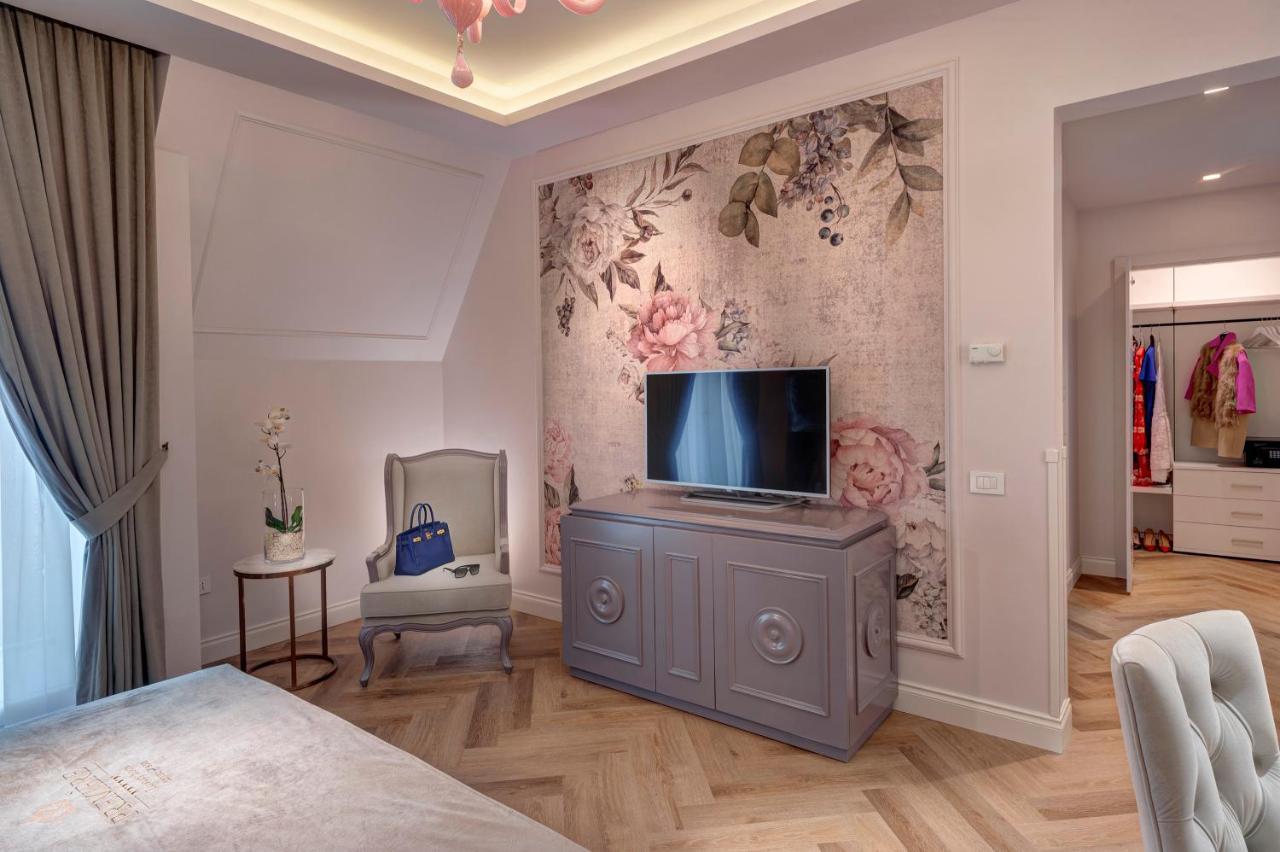 Superior Deluxe Double or Twin Room,1097873604:JPEG